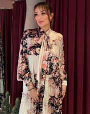 çiçek desen elbise renkli krem 3