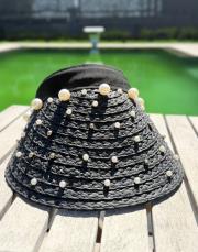 incili hasır şapka siyah