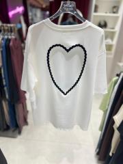 sırtı kalpli tshirt beyaz